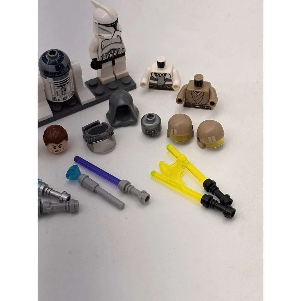 Lego Star Wars Minifigure Lot Light Sabers Helmets Legs Torsos